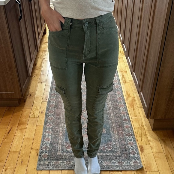 NWT: H & M skinny cargo pants | sz: 2 - Picture 2 of 10
